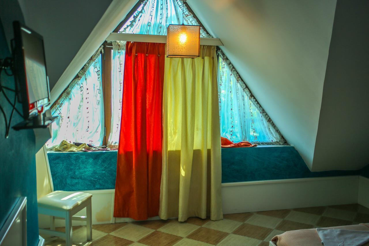 Rinas Hotel Vila Aeroport מראה חיצוני תמונה