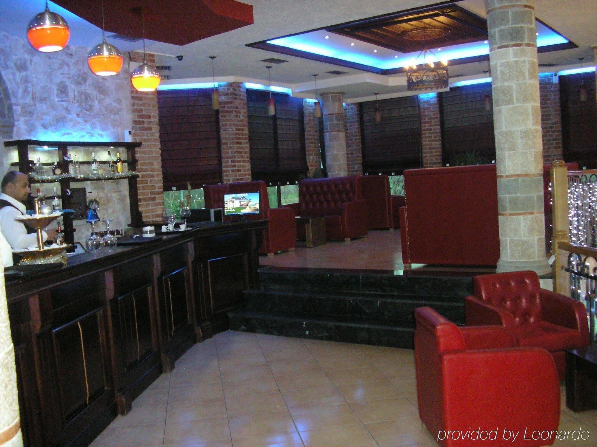Rinas Hotel Vila Aeroport מראה חיצוני תמונה