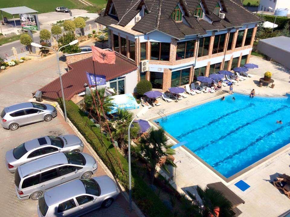 Rinas Hotel Vila Aeroport מתקנים תמונה